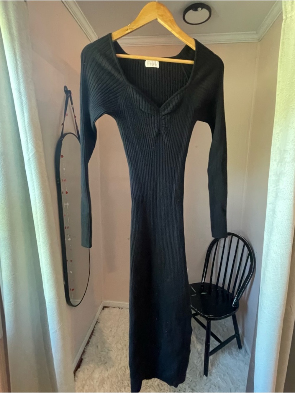Pink Lily Black Ribbed V-Neck Long Sleeve Maxi Dress